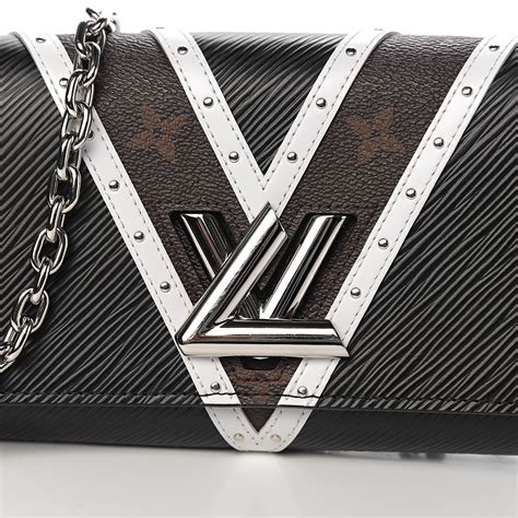 louis vuitton chain wallet monogram.